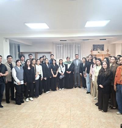 دومین نشست سونا احمدی سرکنسول جمهوری اسلامی ایران با اعضاء کلوپ دیپلماتیک آستانه