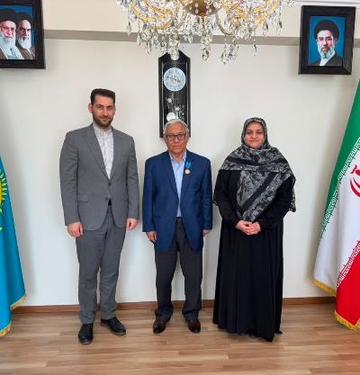 ملاقات آقای نیاز توبش، عضو اتحادیه نویسندگان قزاقستان و مترجم زبان قزاقی با خانم سونا احمدی ، سرکنسول جمهوری اسلامی ایران در آلماتی